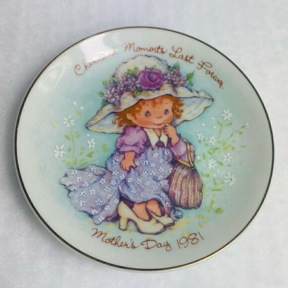 AVON 1981 Mother's Day Plate~:"Cherished Moments" Collectible Plate - Picture 1 of 2